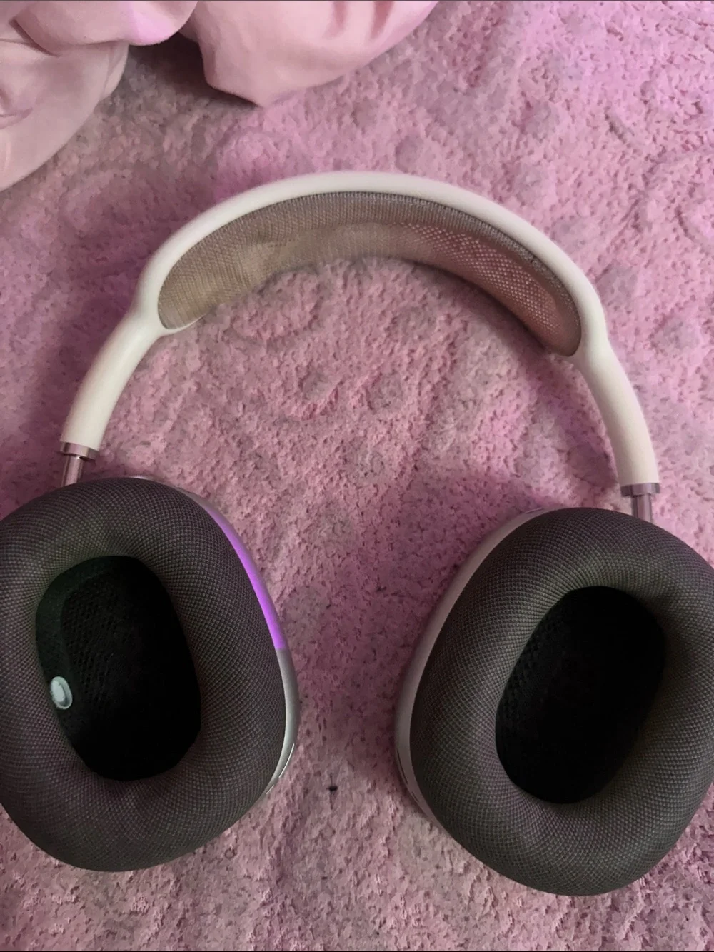 Apple premium wireless